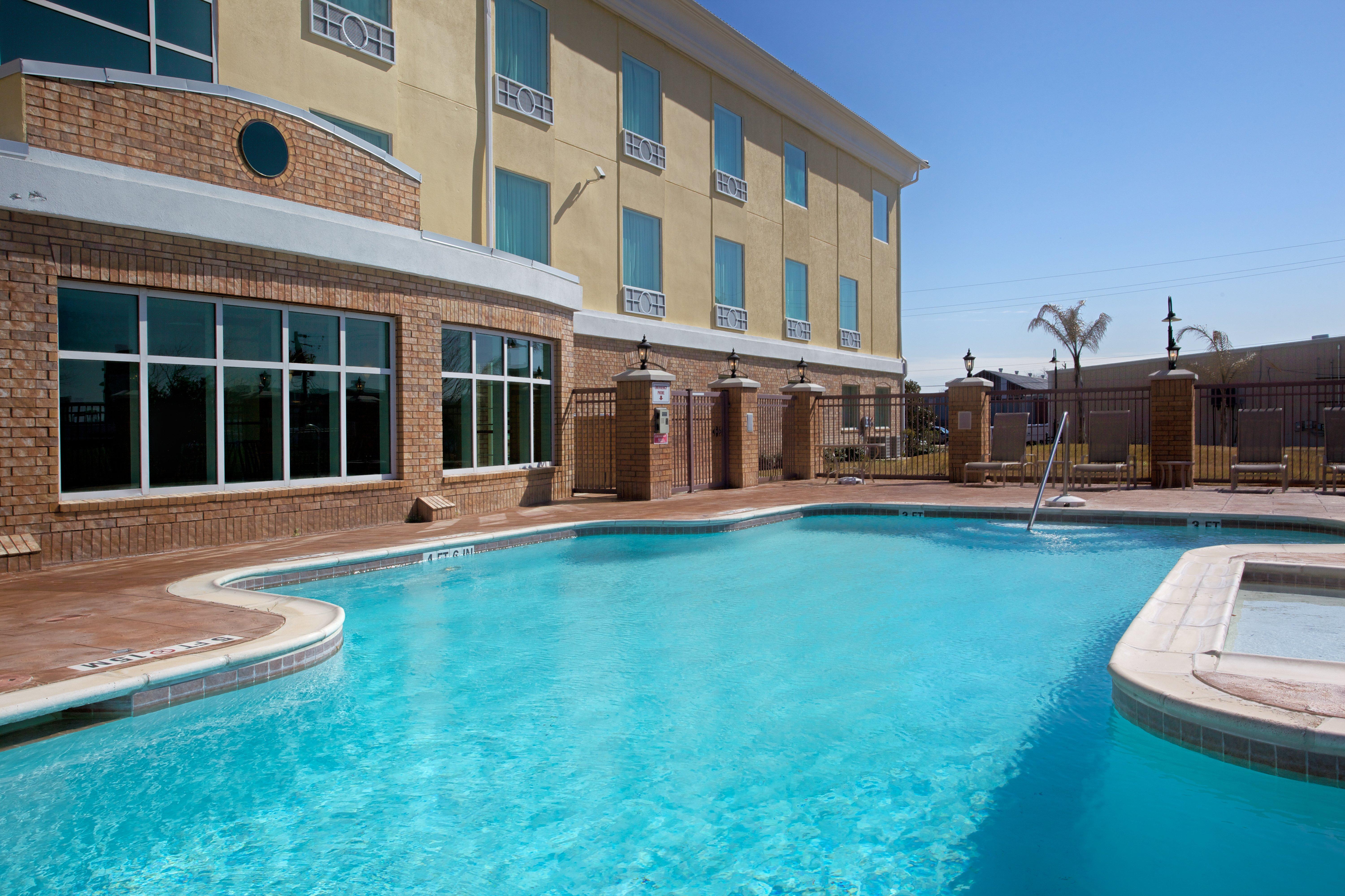 Holiday Inn Express Pearland By Ihg Extérieur photo