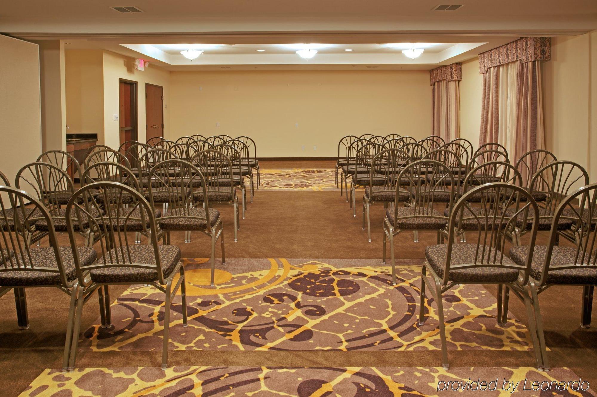 Holiday Inn Express Pearland By Ihg Facilités photo